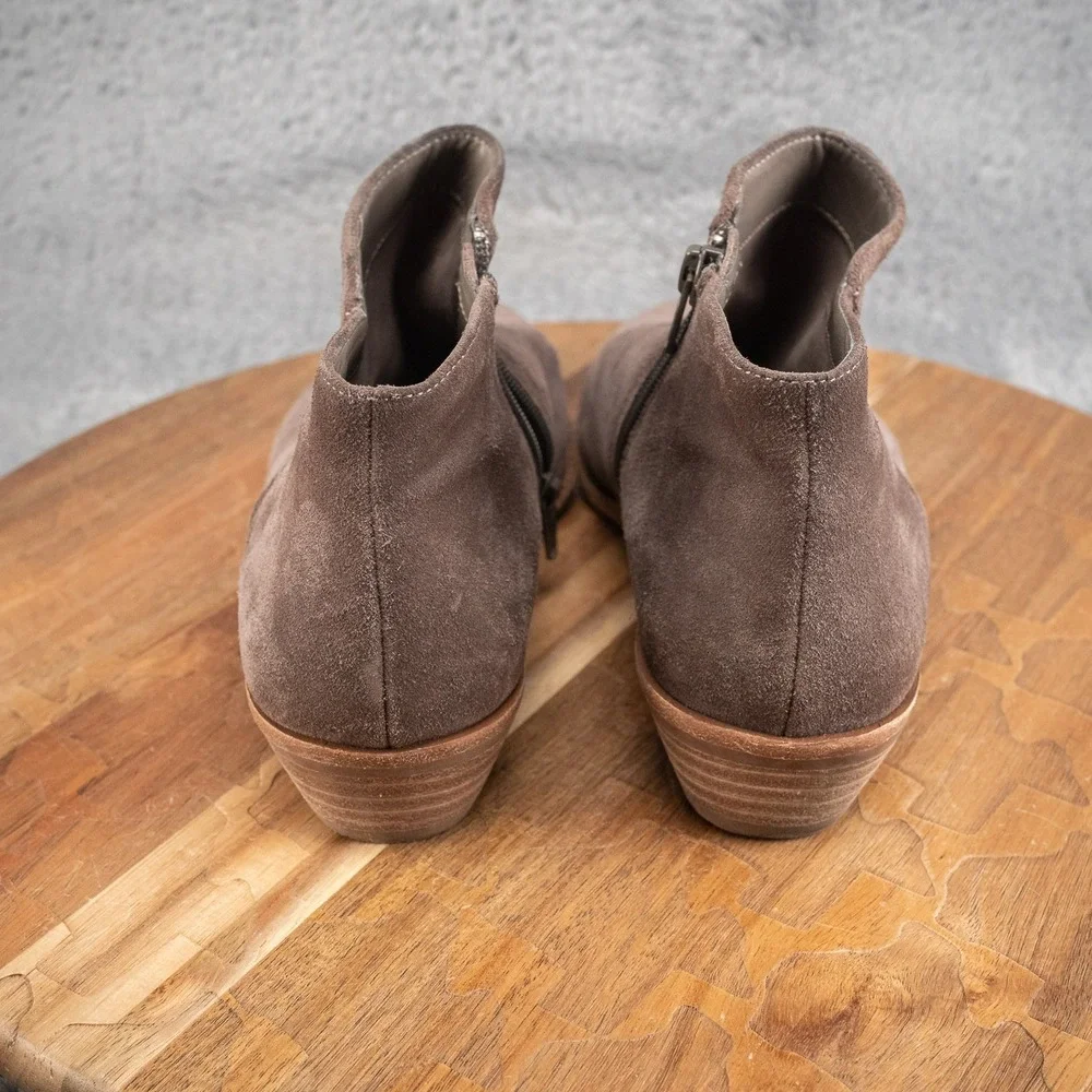 Gianni‎ Bini Boots Womens 7.5 M Ankle Booties Brown Leather Almond Toe Zip Block